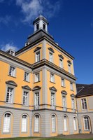 Hauptgebäude